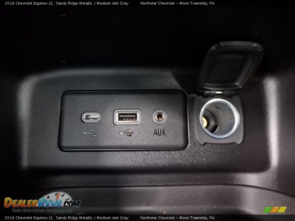 2019 Chevrolet Equinox LS Sandy Ridge Metallic / Medium Ash Gray Photo #17