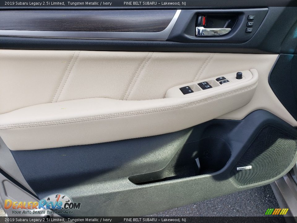 Door Panel of 2019 Subaru Legacy 2.5i Limited Photo #8