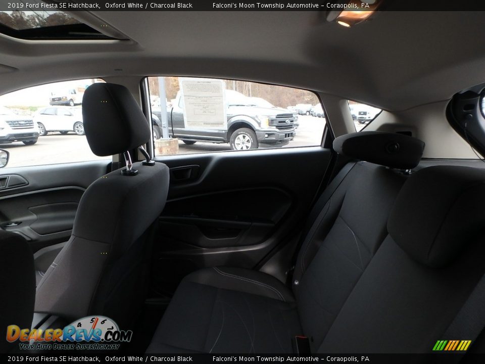 2019 Ford Fiesta SE Hatchback Oxford White / Charcoal Black Photo #9