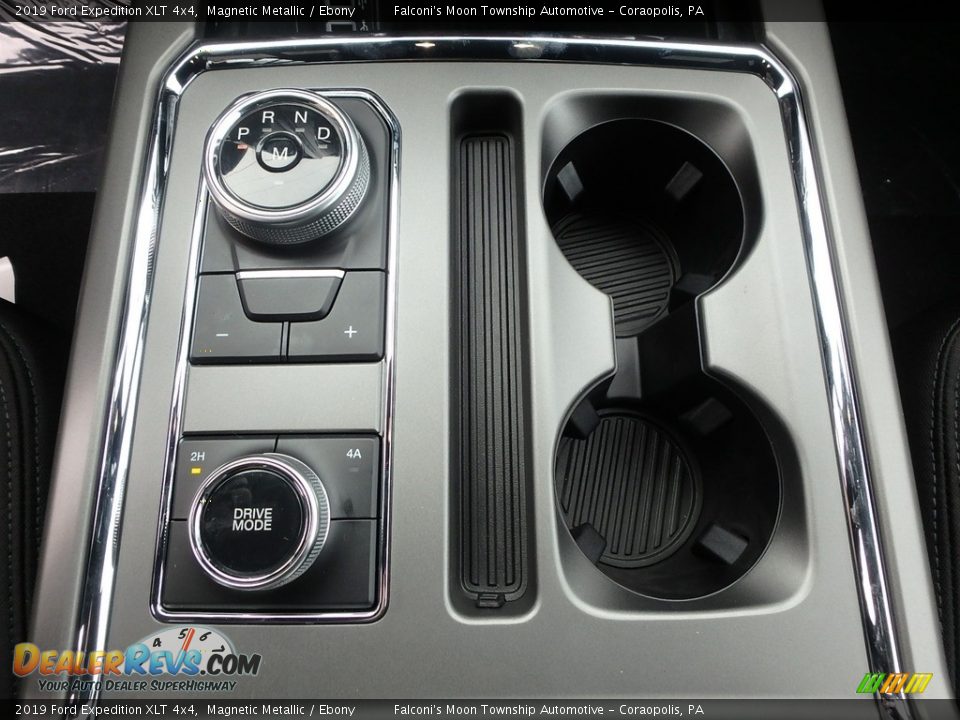 2019 Ford Expedition XLT 4x4 Shifter Photo #14