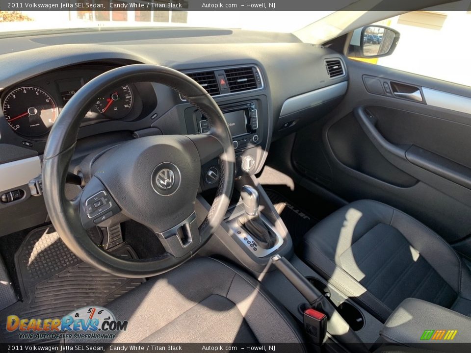 2011 Volkswagen Jetta SEL Sedan Candy White / Titan Black Photo #11