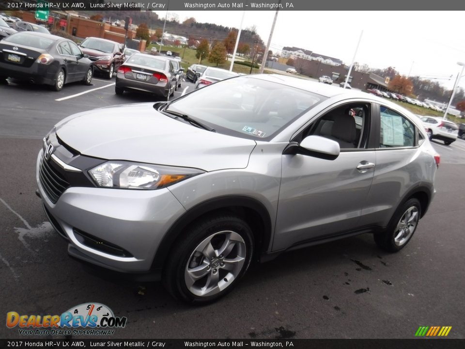 2017 Honda HR-V LX AWD Lunar Silver Metallic / Gray Photo #5