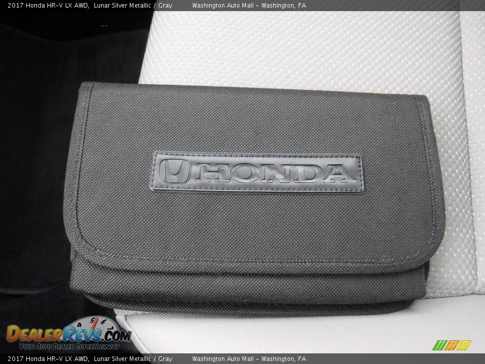 2017 Honda HR-V LX AWD Lunar Silver Metallic / Gray Photo #25