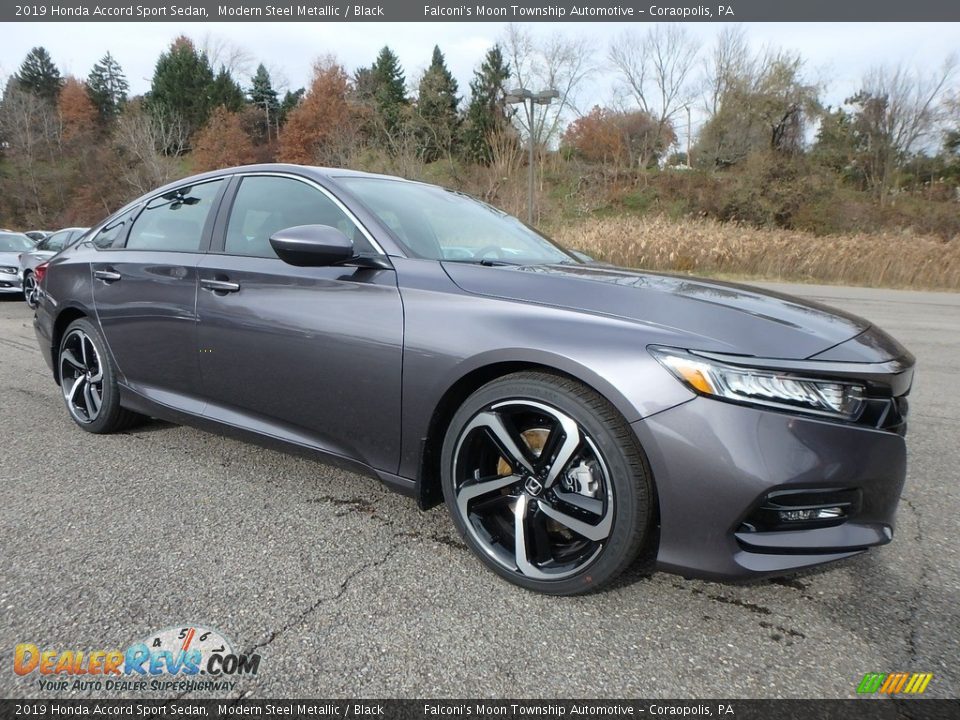 Front 3/4 View of 2019 Honda Accord Sport Sedan Photo #3