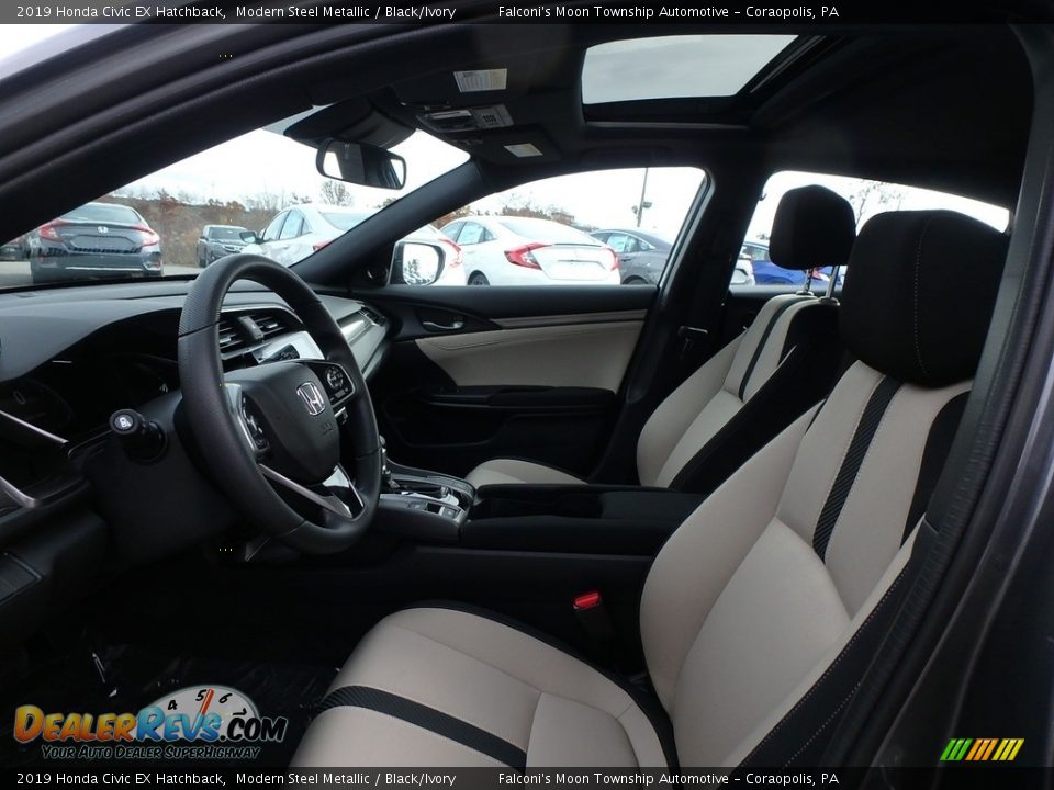 2019 Honda Civic EX Hatchback Modern Steel Metallic / Black/Ivory Photo #8