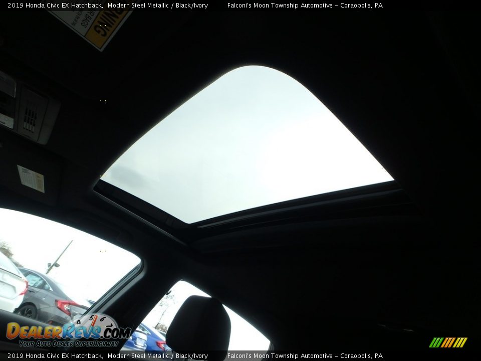 2019 Honda Civic EX Hatchback Modern Steel Metallic / Black/Ivory Photo #13