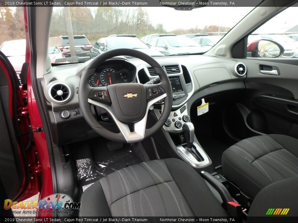 2019 Chevrolet Sonic LT Sedan Cajun Red Tintcoat / Jet Black/­Dark Titanium Photo #12