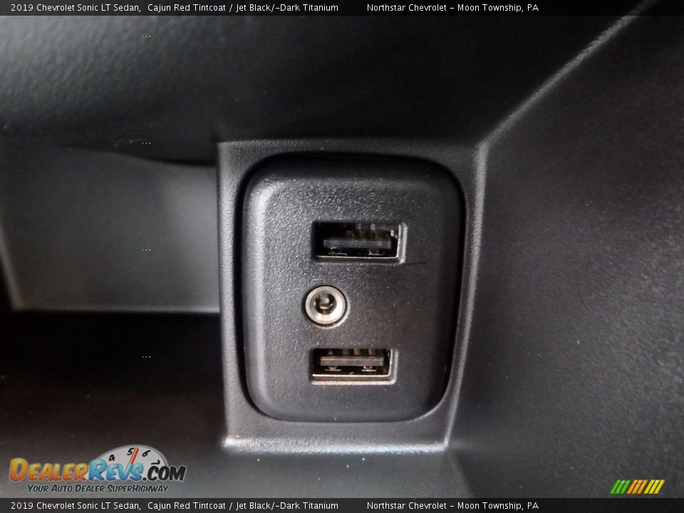 2019 Chevrolet Sonic LT Sedan Cajun Red Tintcoat / Jet Black/­Dark Titanium Photo #19