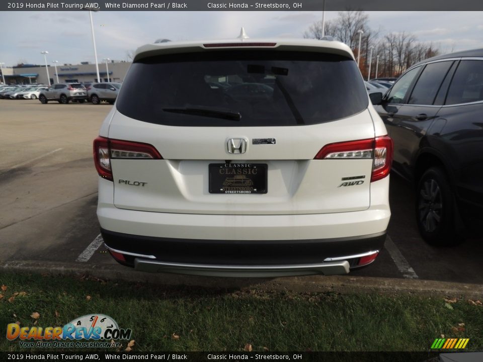 2019 Honda Pilot Touring AWD White Diamond Pearl / Black Photo #5