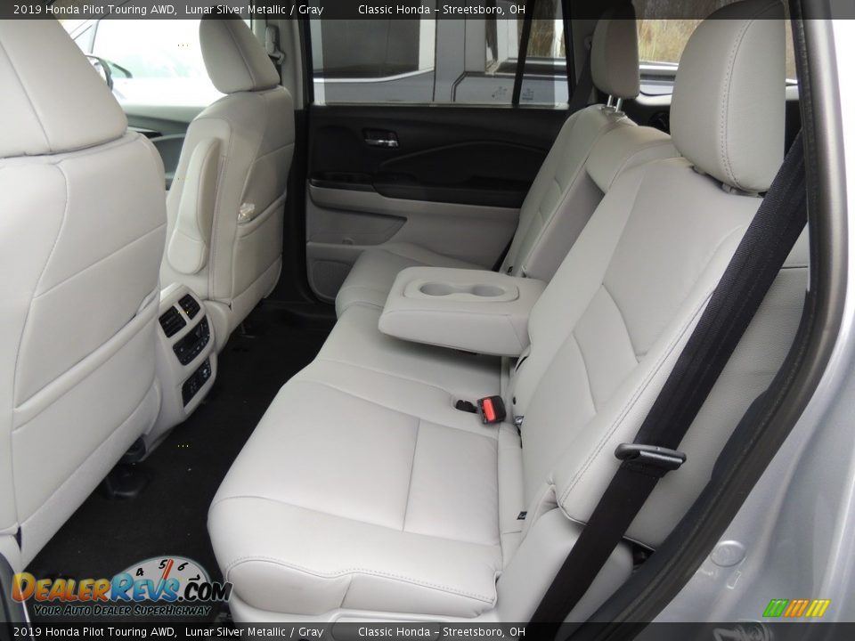 2019 Honda Pilot Touring AWD Lunar Silver Metallic / Gray Photo #11