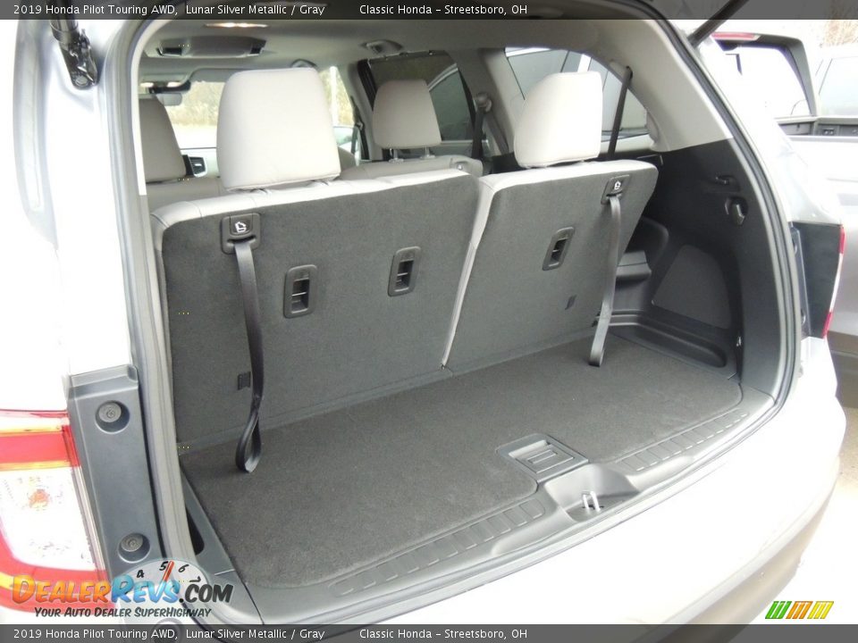 2019 Honda Pilot Touring AWD Lunar Silver Metallic / Gray Photo #13
