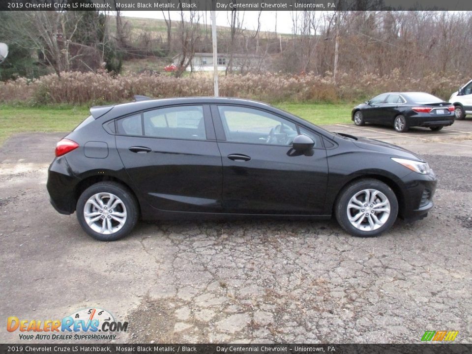 Mosaic Black Metallic 2019 Chevrolet Cruze LS Hatchback Photo #2