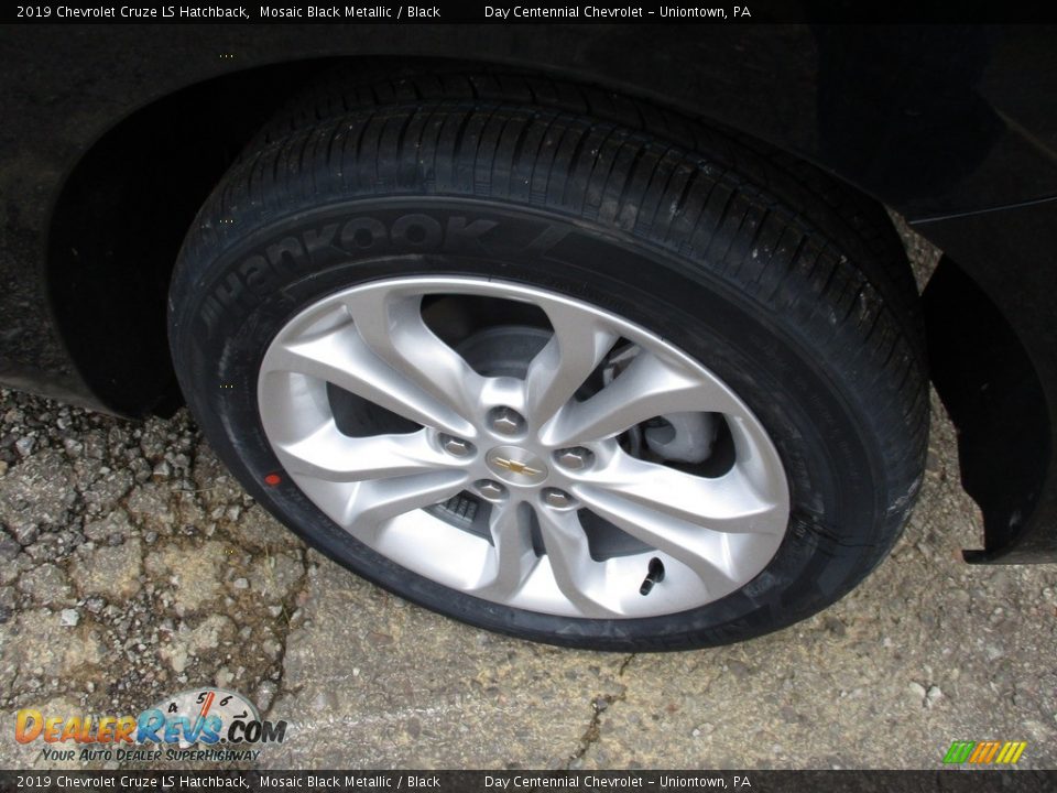 2019 Chevrolet Cruze LS Hatchback Mosaic Black Metallic / Black Photo #4