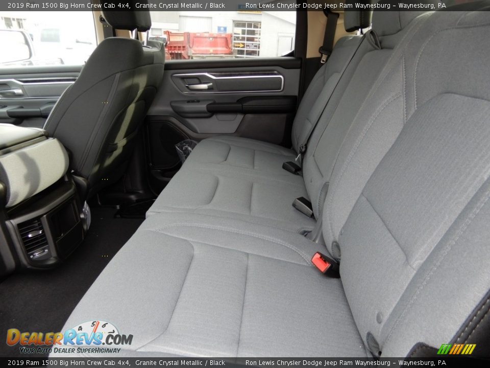 2019 Ram 1500 Big Horn Crew Cab 4x4 Granite Crystal Metallic / Black Photo #11