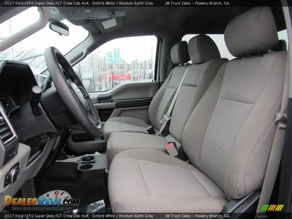 2017 Ford F350 Super Duty XLT Crew Cab 4x4 Oxford White / Medium Earth Gray Photo #19