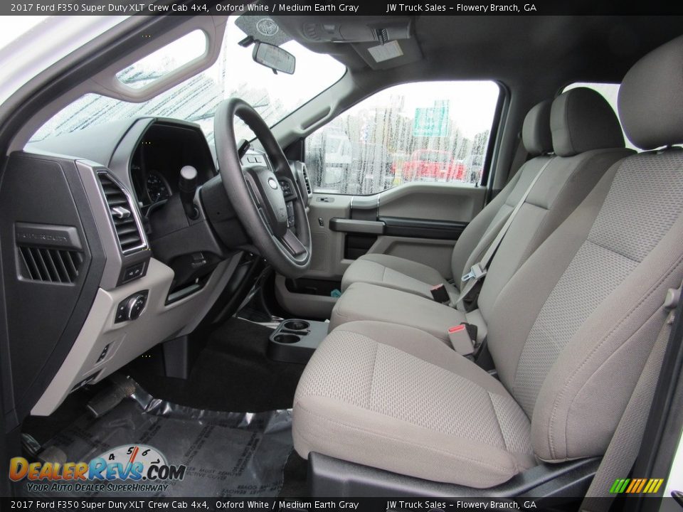 2017 Ford F350 Super Duty XLT Crew Cab 4x4 Oxford White / Medium Earth Gray Photo #20