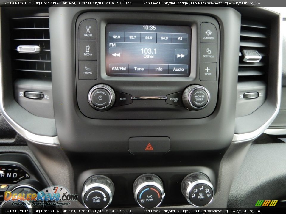 2019 Ram 1500 Big Horn Crew Cab 4x4 Granite Crystal Metallic / Black Photo #20