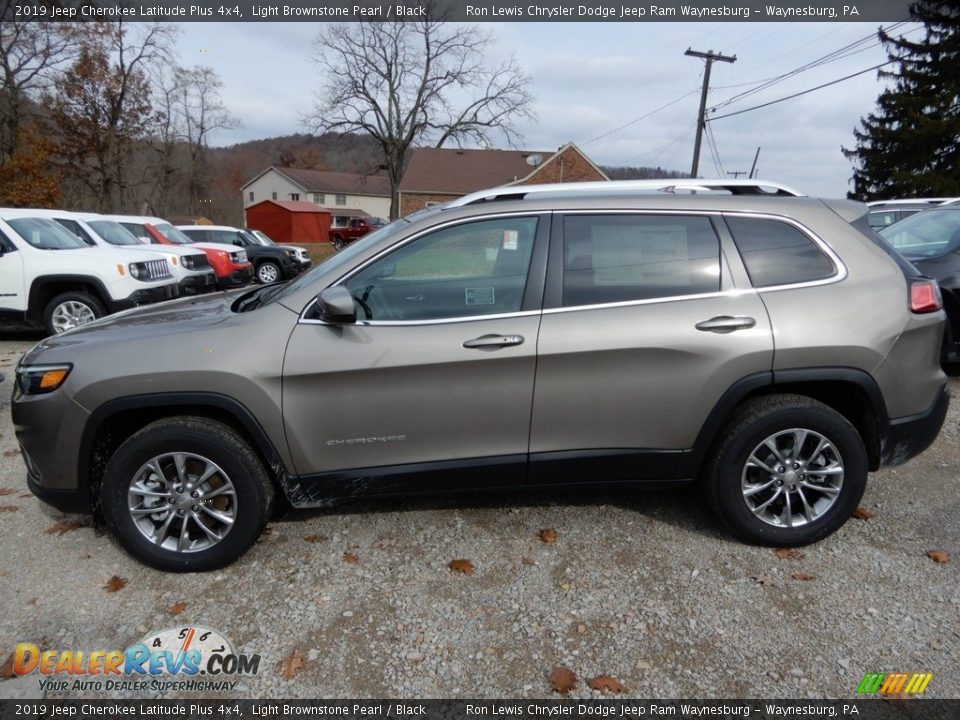 2019 Jeep Cherokee Latitude Plus 4x4 Light Brownstone Pearl / Black Photo #2