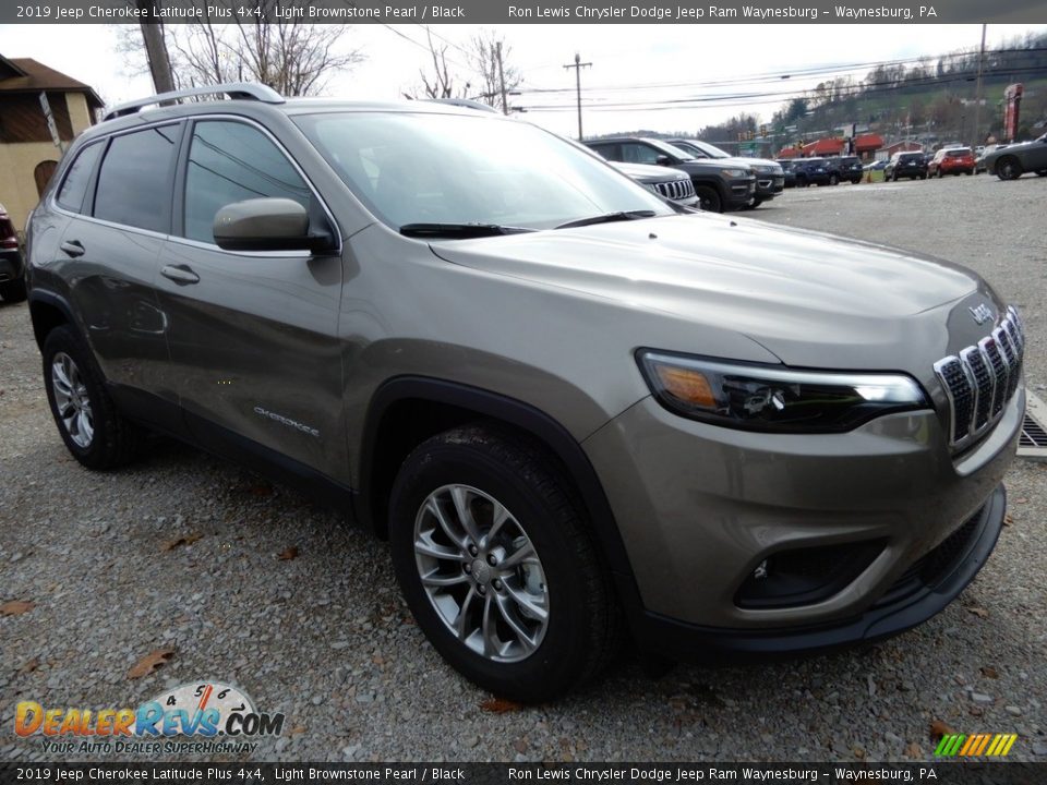 2019 Jeep Cherokee Latitude Plus 4x4 Light Brownstone Pearl / Black Photo #8