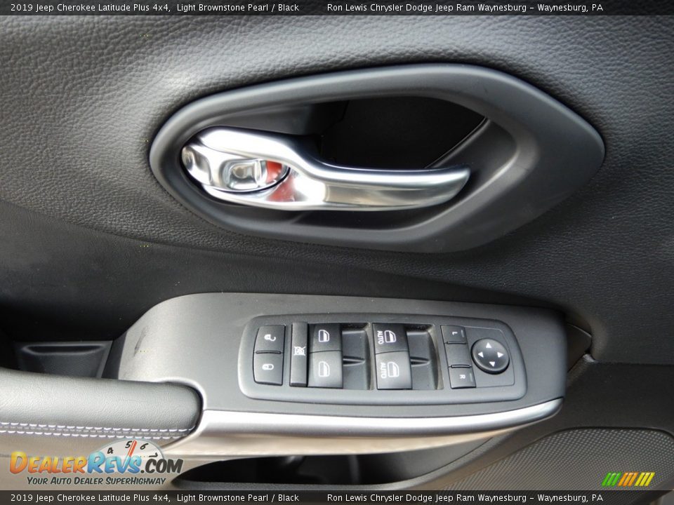 2019 Jeep Cherokee Latitude Plus 4x4 Light Brownstone Pearl / Black Photo #14
