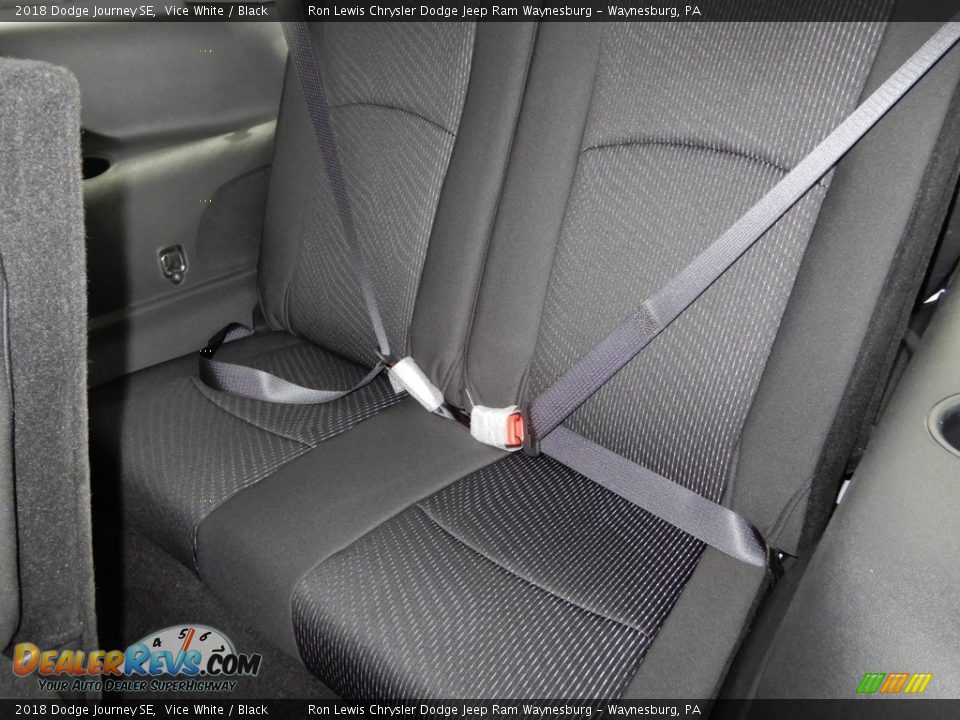 2018 Dodge Journey SE Vice White / Black Photo #12