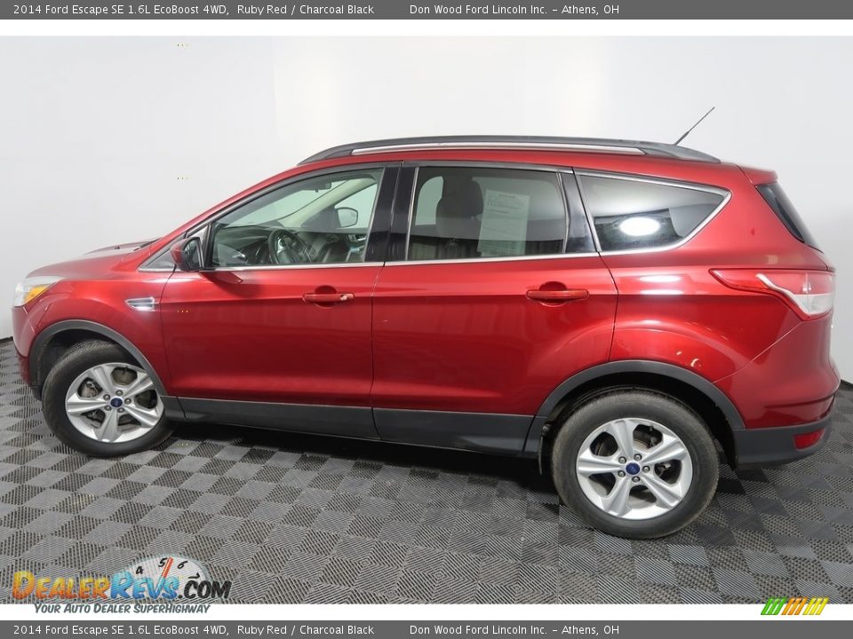 2014 Ford Escape SE 1.6L EcoBoost 4WD Ruby Red / Charcoal Black Photo #9