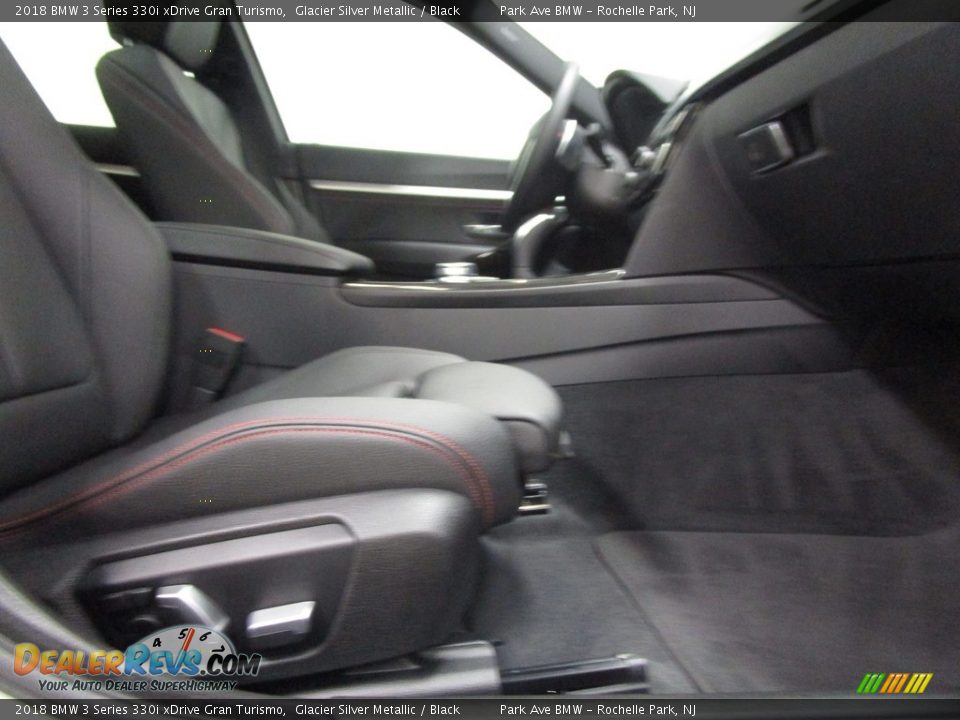 2018 BMW 3 Series 330i xDrive Gran Turismo Glacier Silver Metallic / Black Photo #18