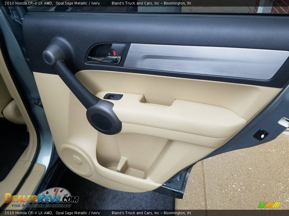 2010 Honda CR-V LX AWD Opal Sage Metallic / Ivory Photo #31
