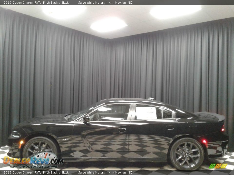 2019 Dodge Charger R/T Pitch Black / Black Photo #1