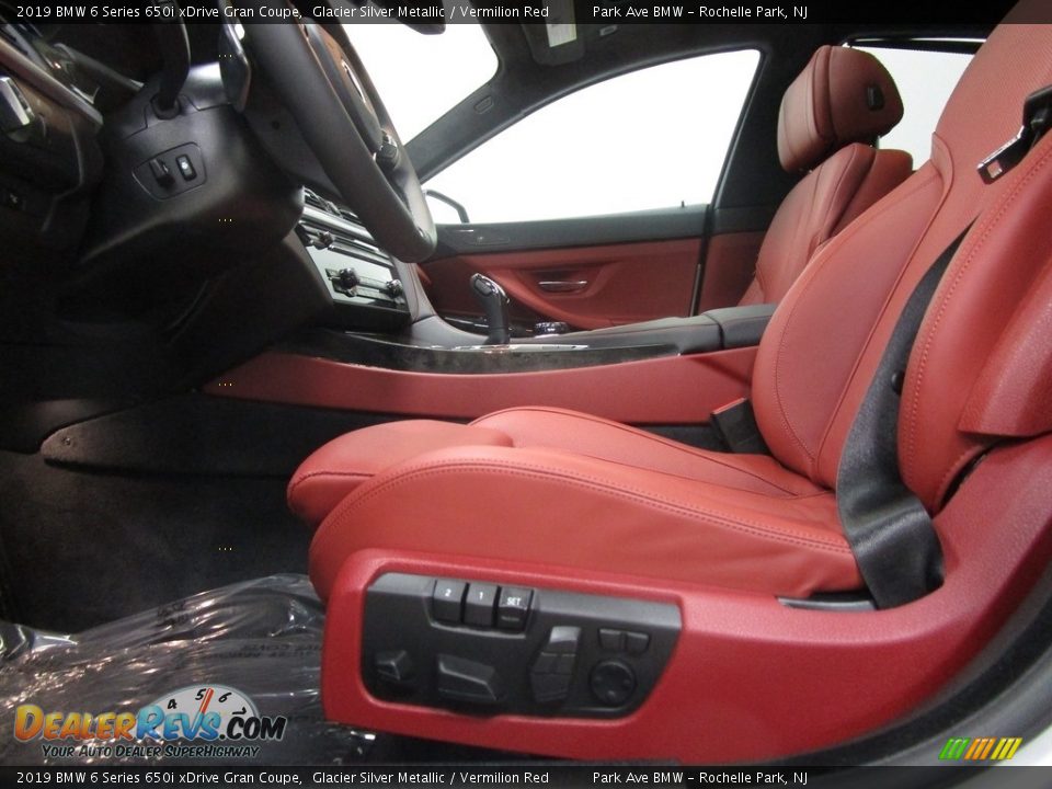 Front Seat of 2019 BMW 6 Series 650i xDrive Gran Coupe Photo #10
