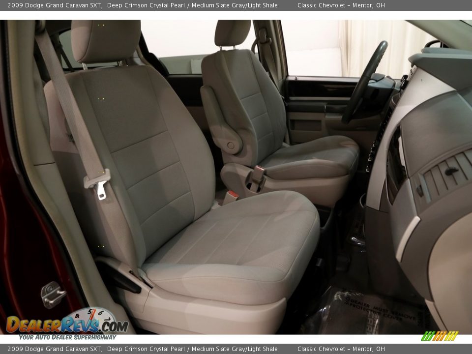 2009 Dodge Grand Caravan SXT Deep Crimson Crystal Pearl / Medium Slate Gray/Light Shale Photo #13