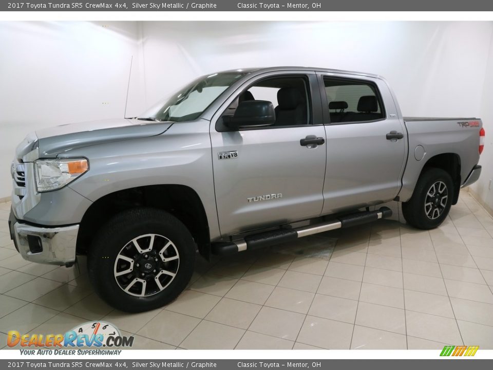 2017 Toyota Tundra SR5 CrewMax 4x4 Silver Sky Metallic / Graphite Photo #3