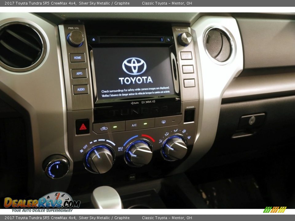 2017 Toyota Tundra SR5 CrewMax 4x4 Silver Sky Metallic / Graphite Photo #10