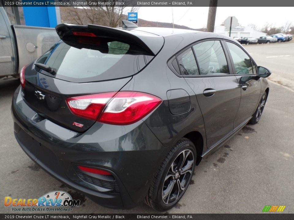 2019 Chevrolet Cruze LT Hatchback Nightfall Gray Metallic / Black Photo #5