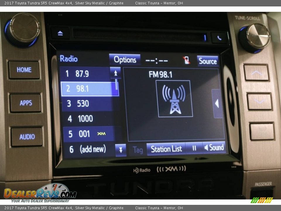 2017 Toyota Tundra SR5 CrewMax 4x4 Silver Sky Metallic / Graphite Photo #13