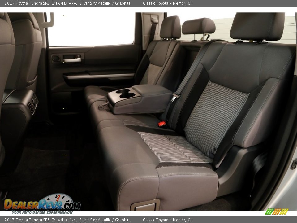 2017 Toyota Tundra SR5 CrewMax 4x4 Silver Sky Metallic / Graphite Photo #21
