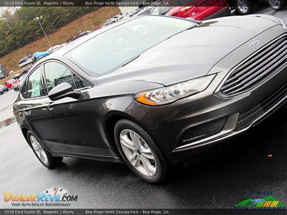 2018 Ford Fusion SE Magnetic / Ebony Photo #32
