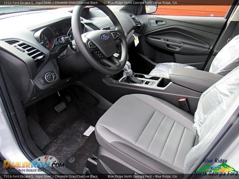 2019 Ford Escape S Ingot Silver / Chromite Gray/Charcoal Black Photo #26