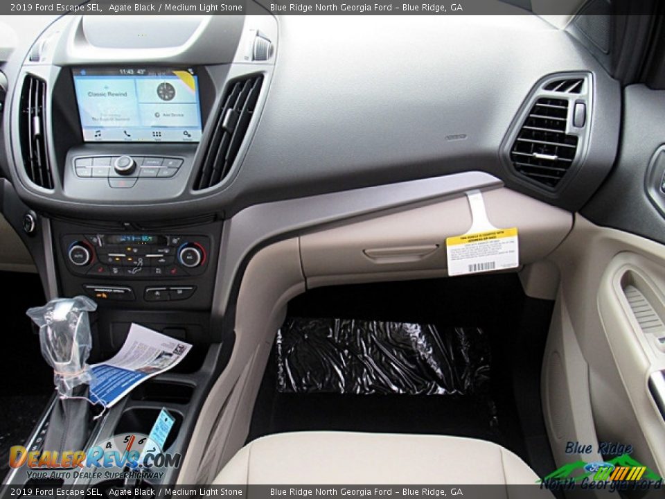 2019 Ford Escape SEL Agate Black / Medium Light Stone Photo #24