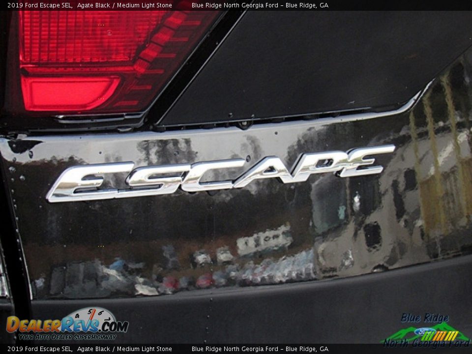 2019 Ford Escape SEL Agate Black / Medium Light Stone Photo #32
