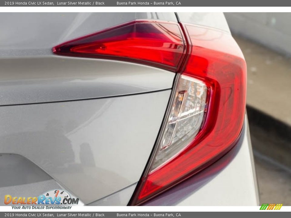 2019 Honda Civic LX Sedan Lunar Silver Metallic / Black Photo #8