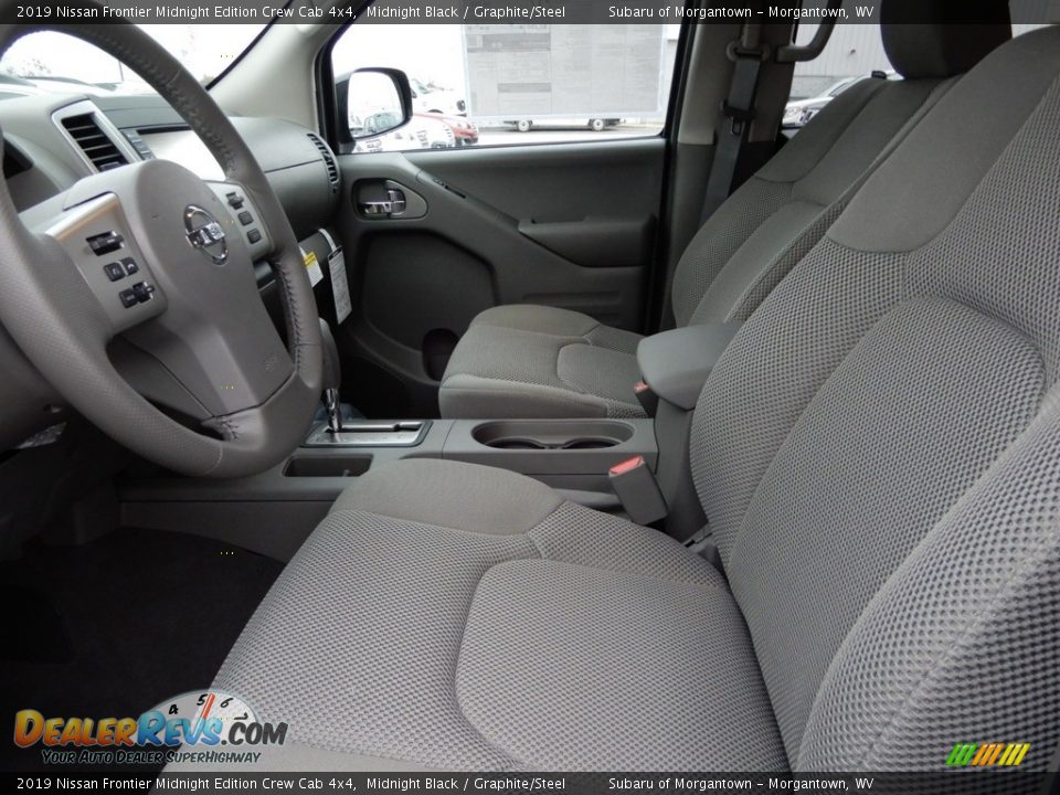 Front Seat of 2019 Nissan Frontier Midnight Edition Crew Cab 4x4 Photo #10