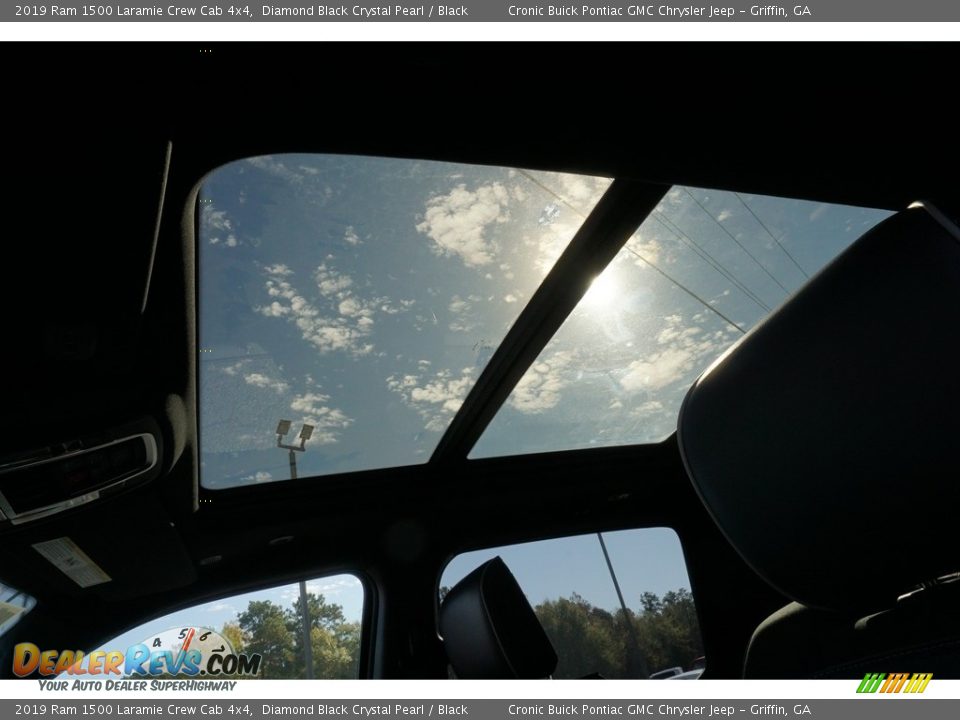 2019 Ram 1500 Laramie Crew Cab 4x4 Diamond Black Crystal Pearl / Black Photo #5