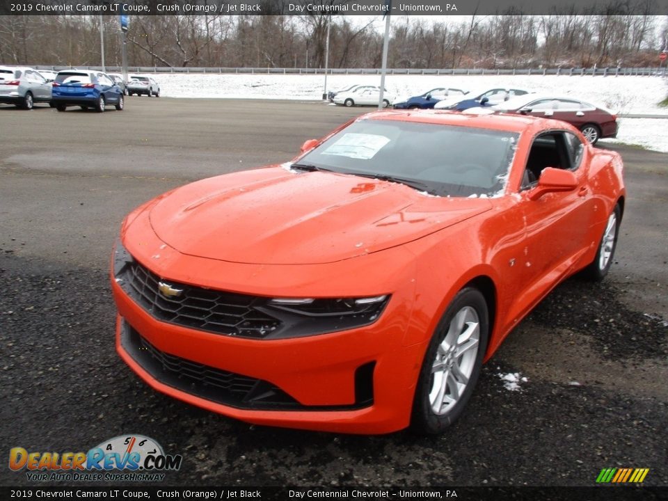 Front 3/4 View of 2019 Chevrolet Camaro LT Coupe Photo #7