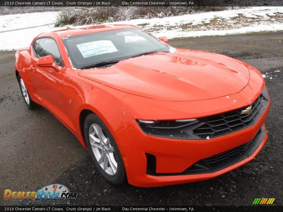 Front 3/4 View of 2019 Chevrolet Camaro LT Coupe Photo #9