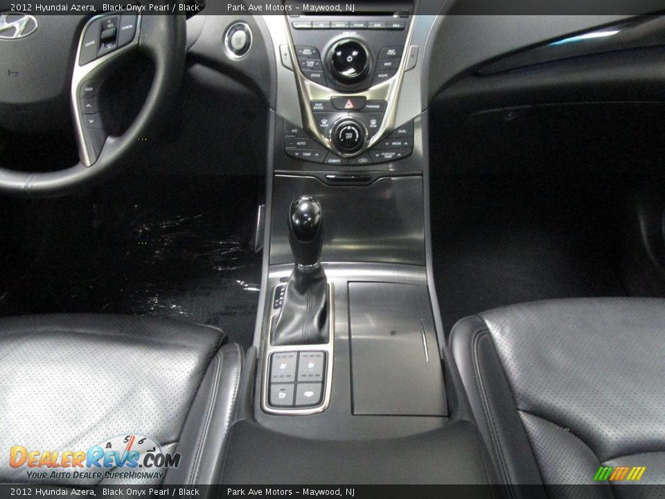 2012 Hyundai Azera Black Onyx Pearl / Black Photo #28