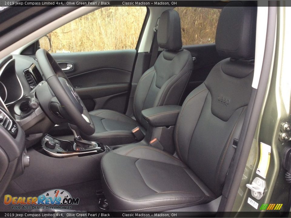 Front Seat of 2019 Jeep Compass Limited 4x4 Photo #10
