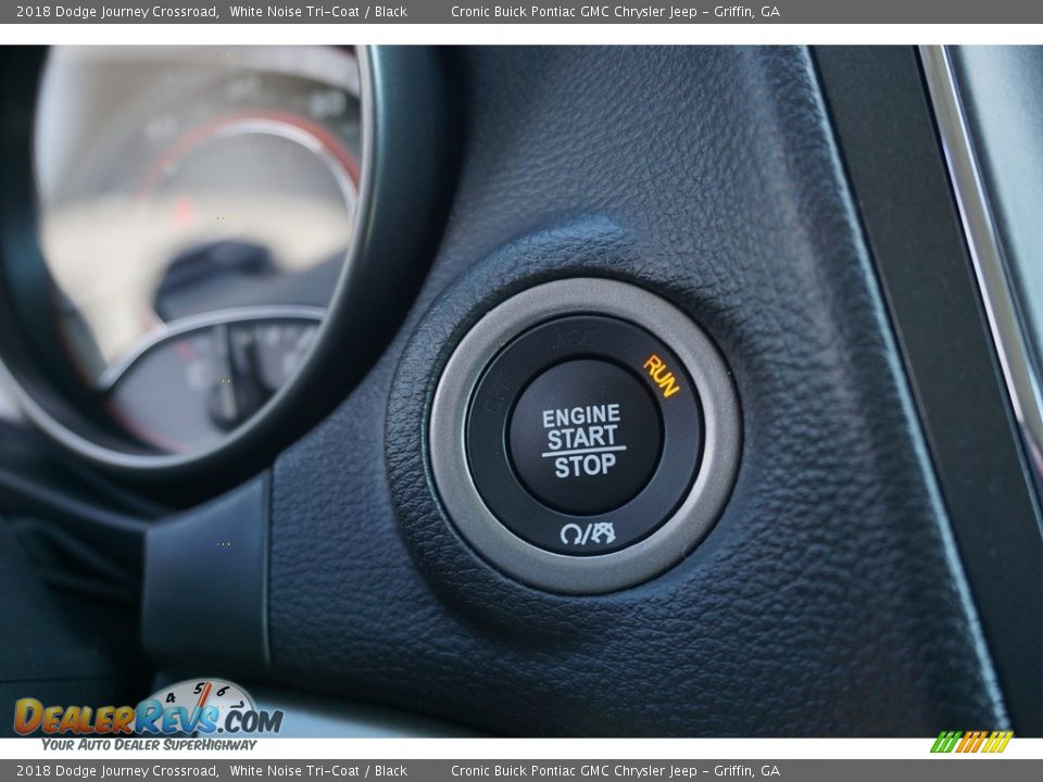 2018 Dodge Journey Crossroad White Noise Tri-Coat / Black Photo #7