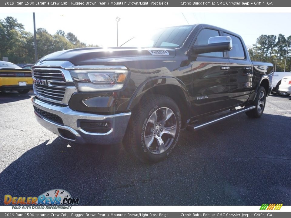 2019 Ram 1500 Laramie Crew Cab Rugged Brown Pearl / Mountain Brown/Light Frost Beige Photo #3