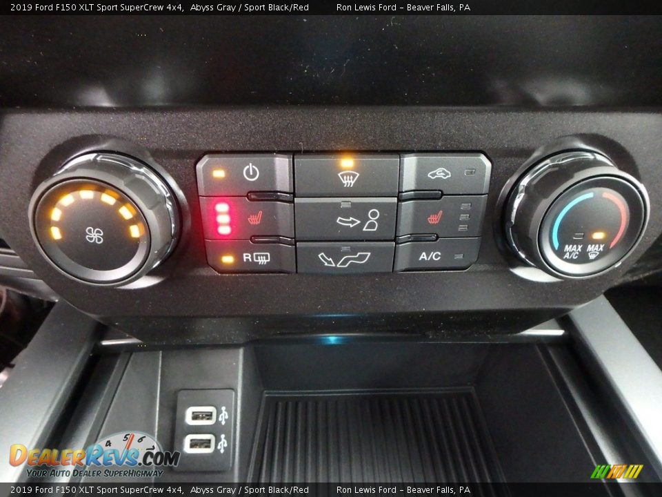 Controls of 2019 Ford F150 XLT Sport SuperCrew 4x4 Photo #20